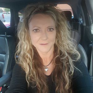 Meet your Posher, Rae